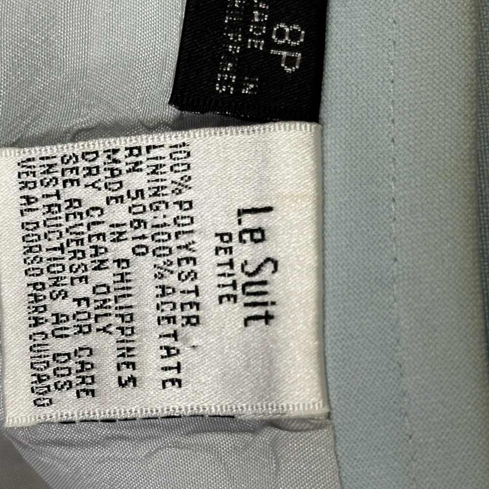 Suit - Picture 11 of 15